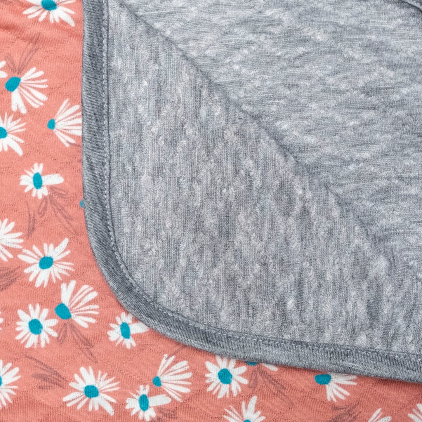 Maison Elmesa On The Go Blanket Pattern Series -  Daisy Coral